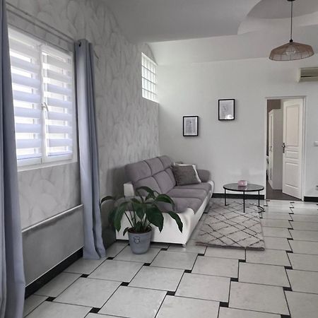 Stea Guesthouse Proche Paris Villeneuve-le-Roi Esterno foto