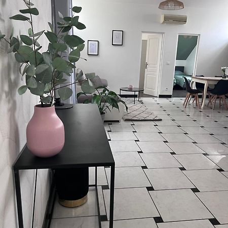 Stea Guesthouse Proche Paris Villeneuve-le-Roi Esterno foto