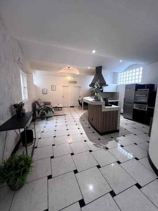 Stea Guesthouse Proche Paris Villeneuve-le-Roi Esterno foto