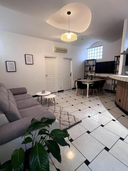Stea Guesthouse Proche Paris Villeneuve-le-Roi Esterno foto